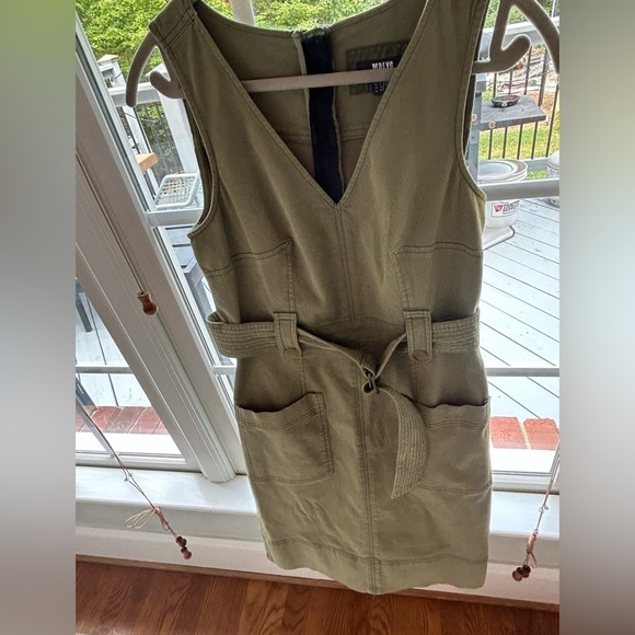 Maeve Green Denim Dress Belt V Neck Midi Length Size 6 (fits snug like a 4) - Picture 3 of 16